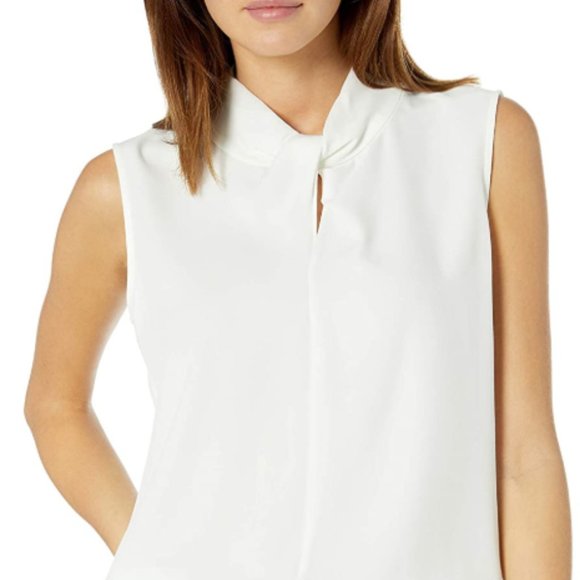 Women's knitted sleeveless top